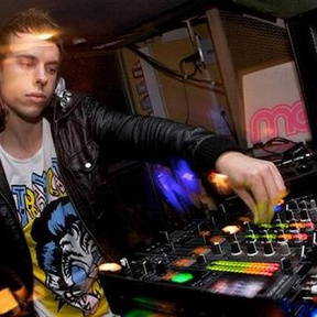Bastian van Shield