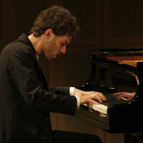 Adam Laloum