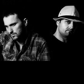 Karol XVII & MB Valence
