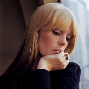 Nico & the Red Shoes
