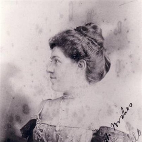 Marie Narelle