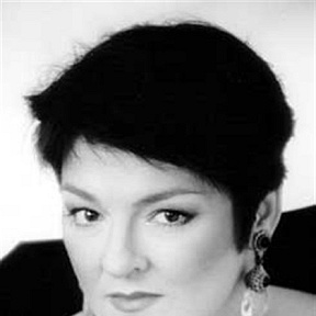 Lisa Gasteen